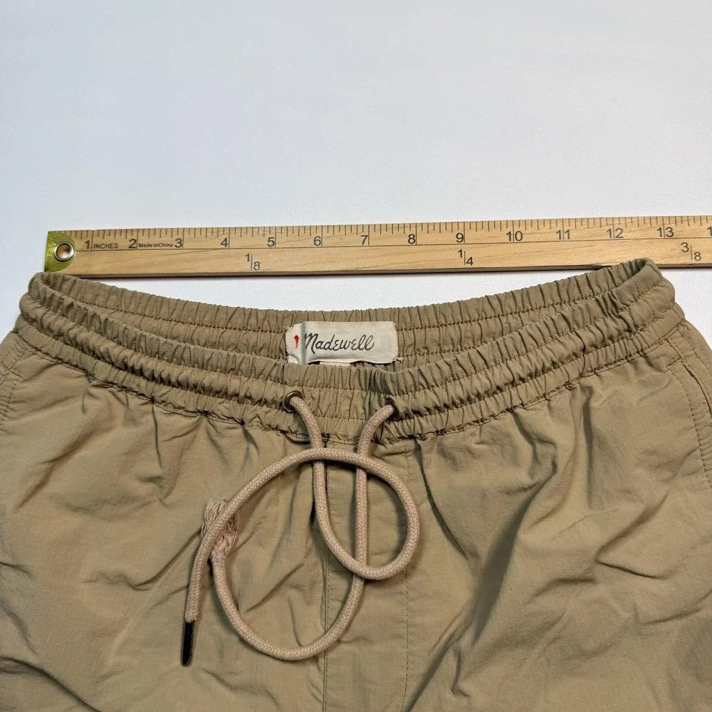 Madewell Shorts Mens XS Beige Elastic Waist Drawstring Chino Casual Travel